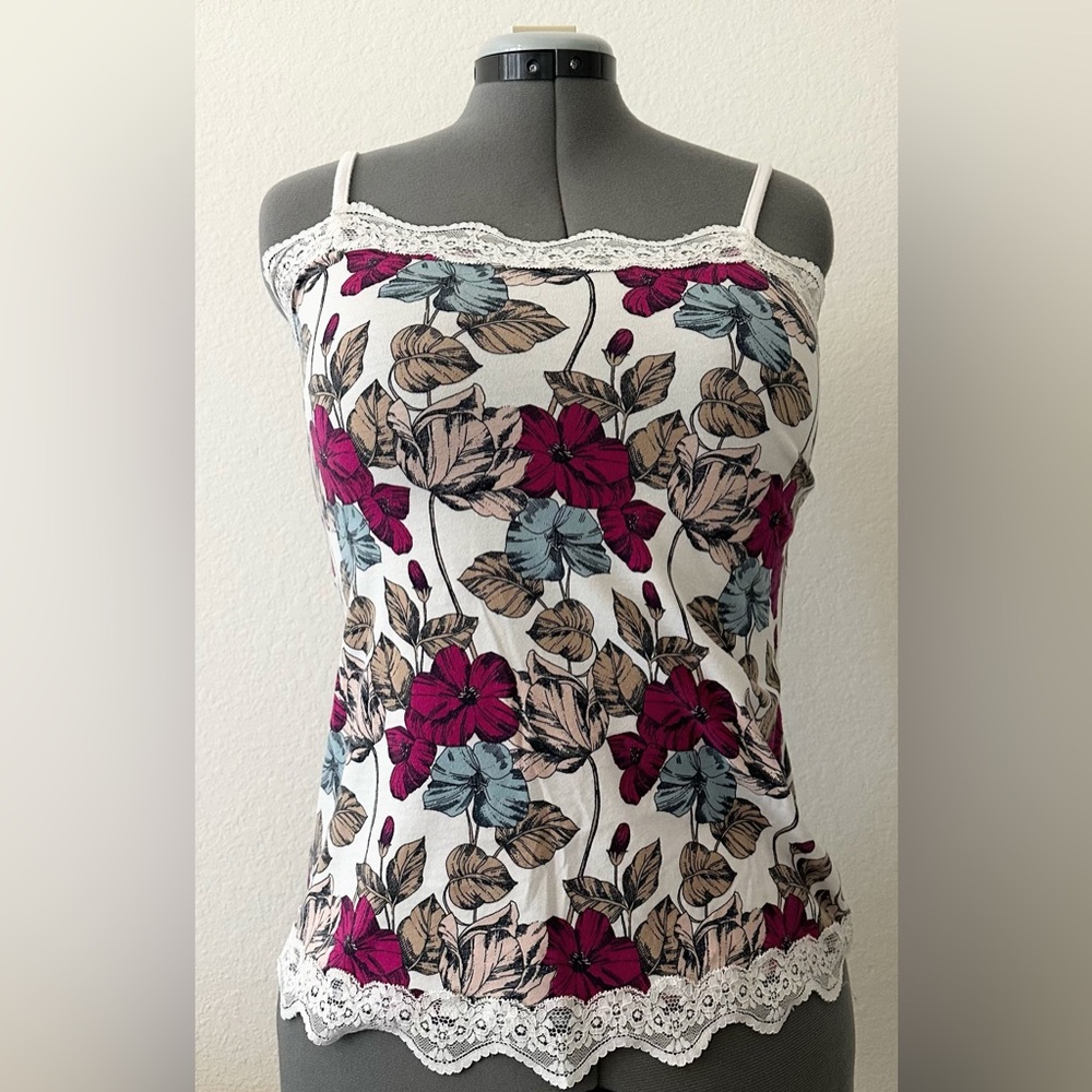 Ann Taylor Floral Lace Cami Y2K Coquette Romantic Cottagecore